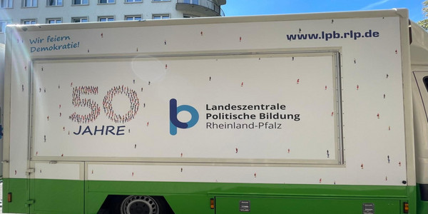 LpB-Demokratiebus